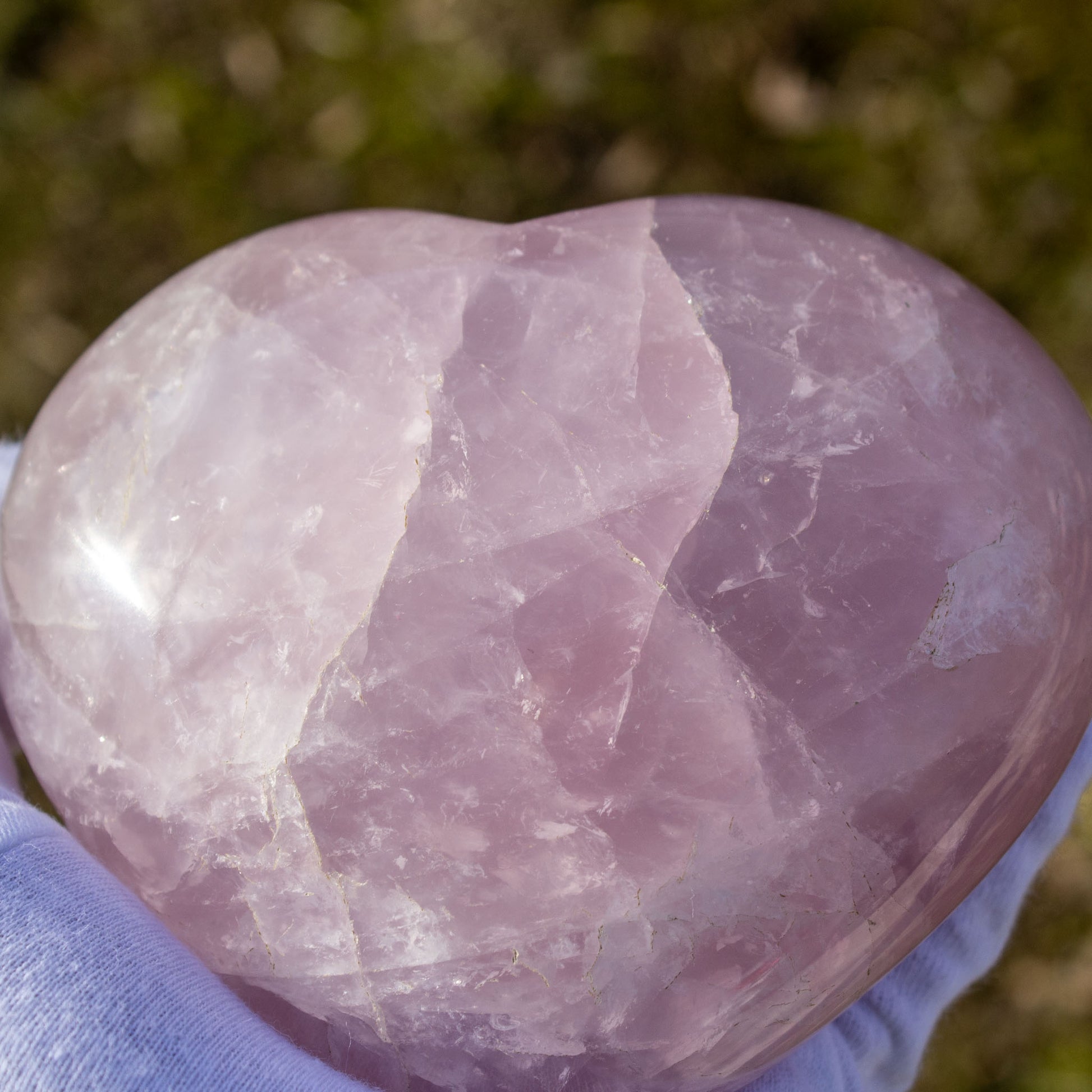 rose quartz heart polished carving
