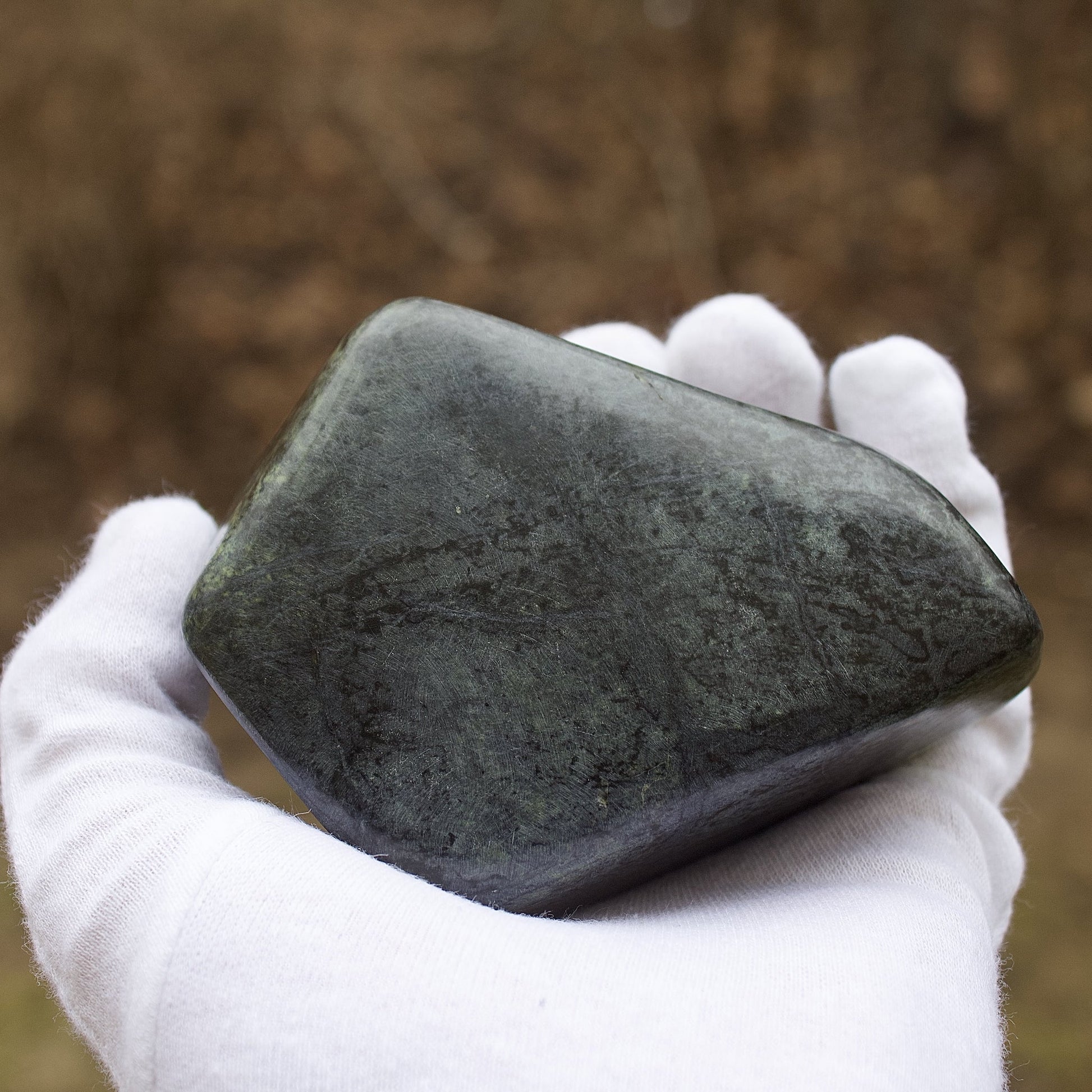 dark green leopard serpentine rock polished