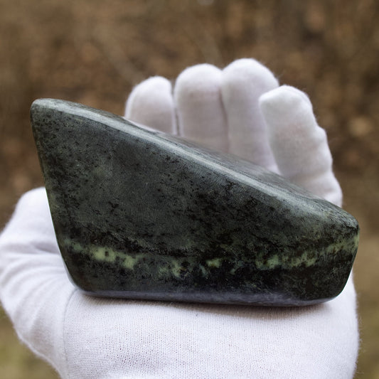 dark green leopard stone