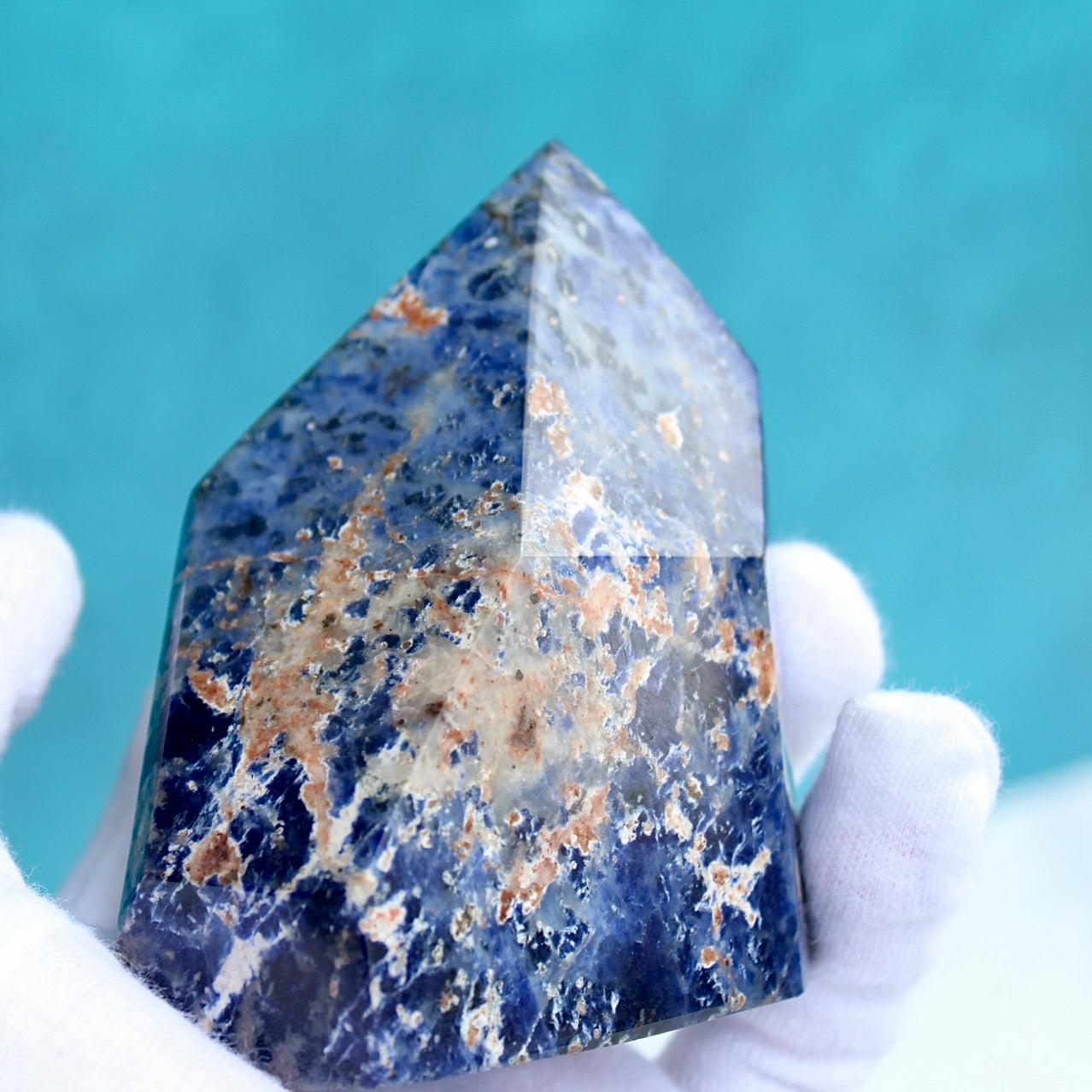 closeupsodalitetower