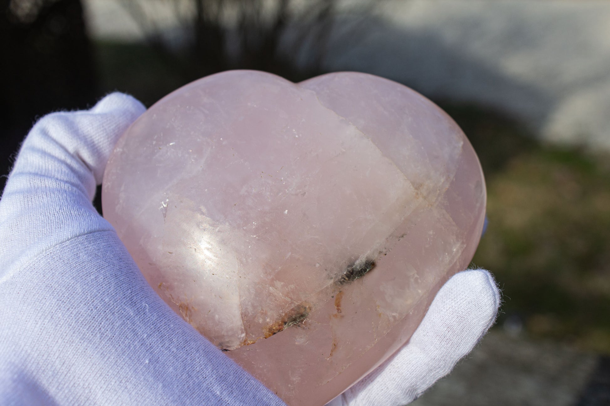 rose quartz heart polished carving