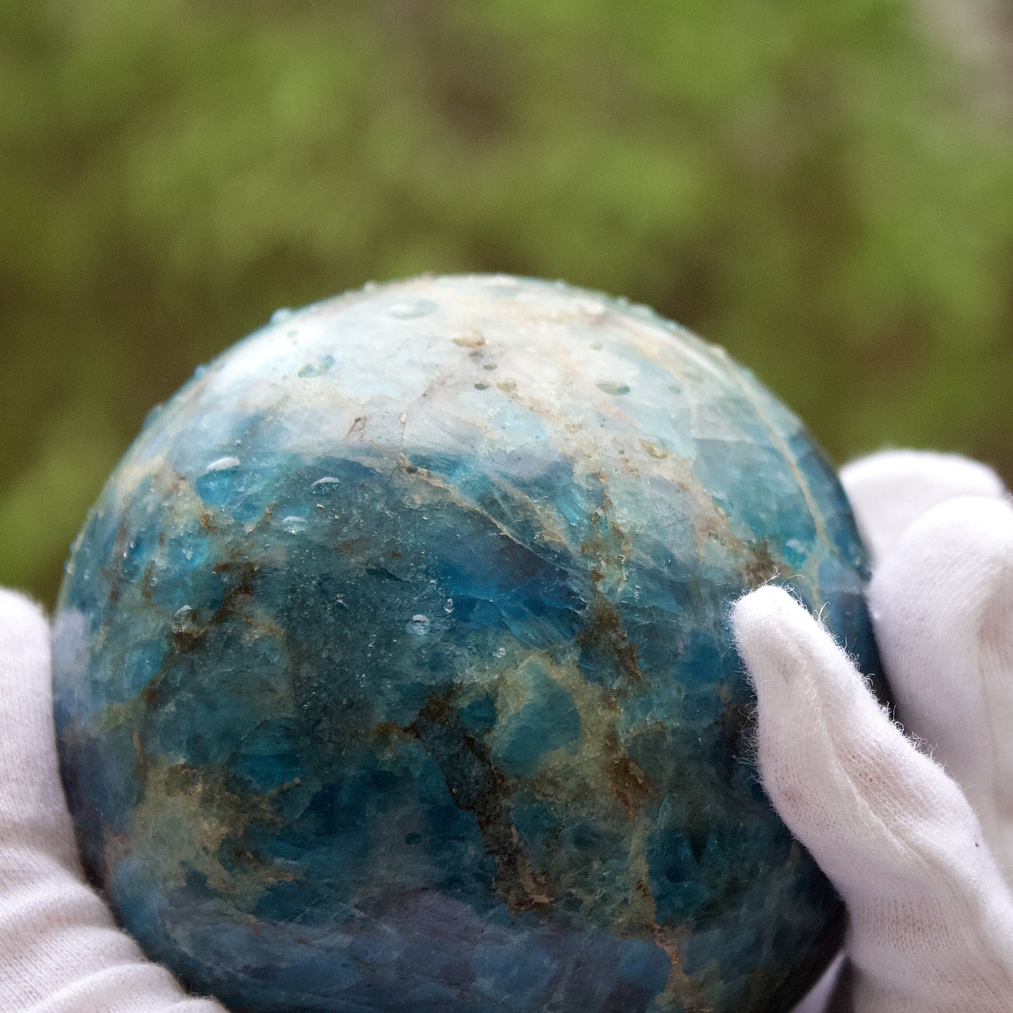 blue apatite polished sphere