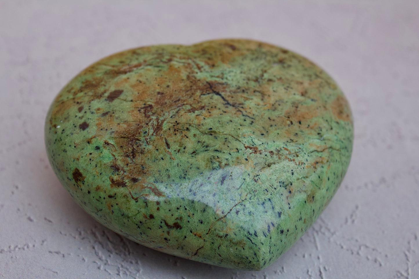 lustre shine chrysoprase heart